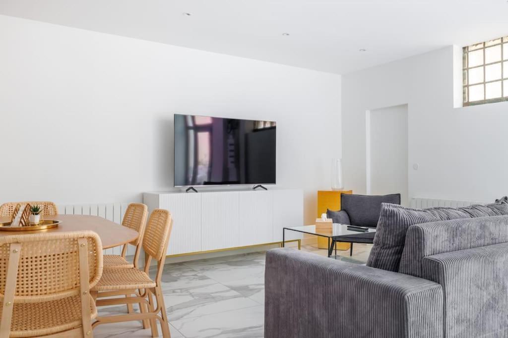 Beautiful Flat For 6 People #6 Lejlighed Asnières Eksteriør billede