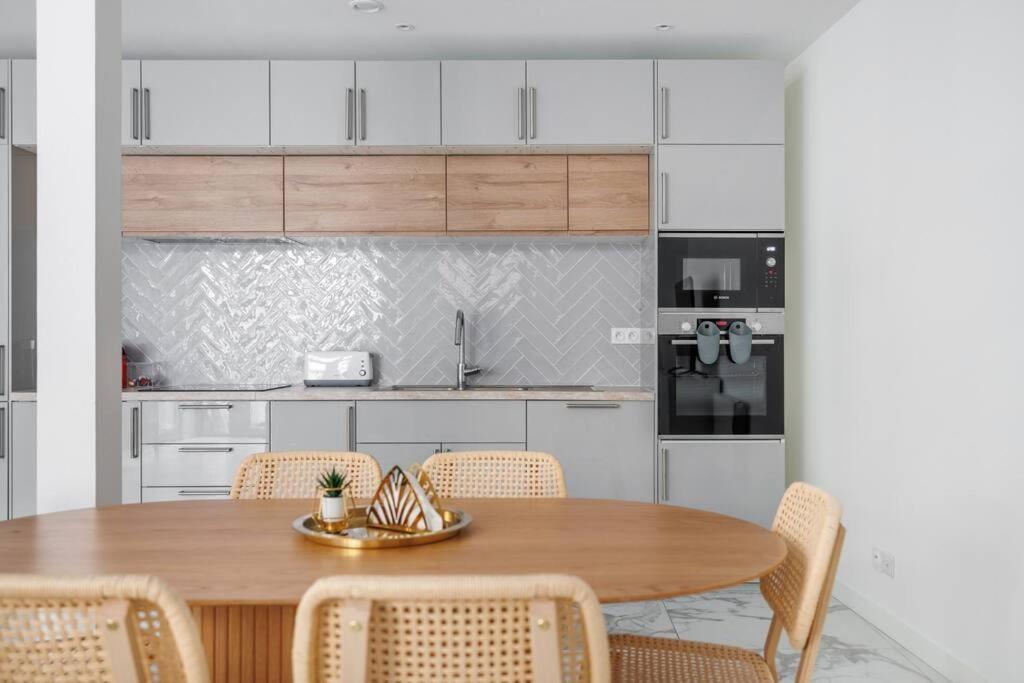 Beautiful Flat For 6 People #6 Lejlighed Asnières Eksteriør billede